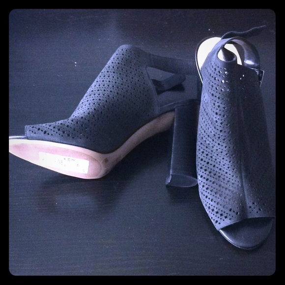 nordstrom rack vince camuto booties